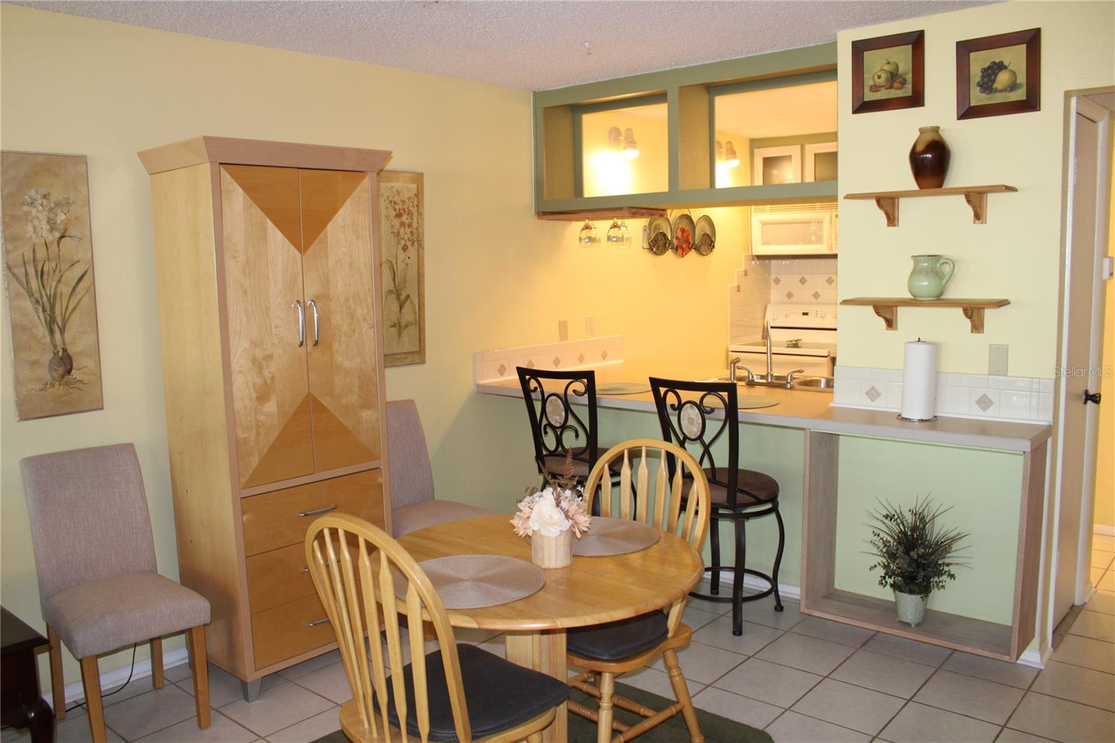 LAKEVIEW OF LARGO - Residential Lease