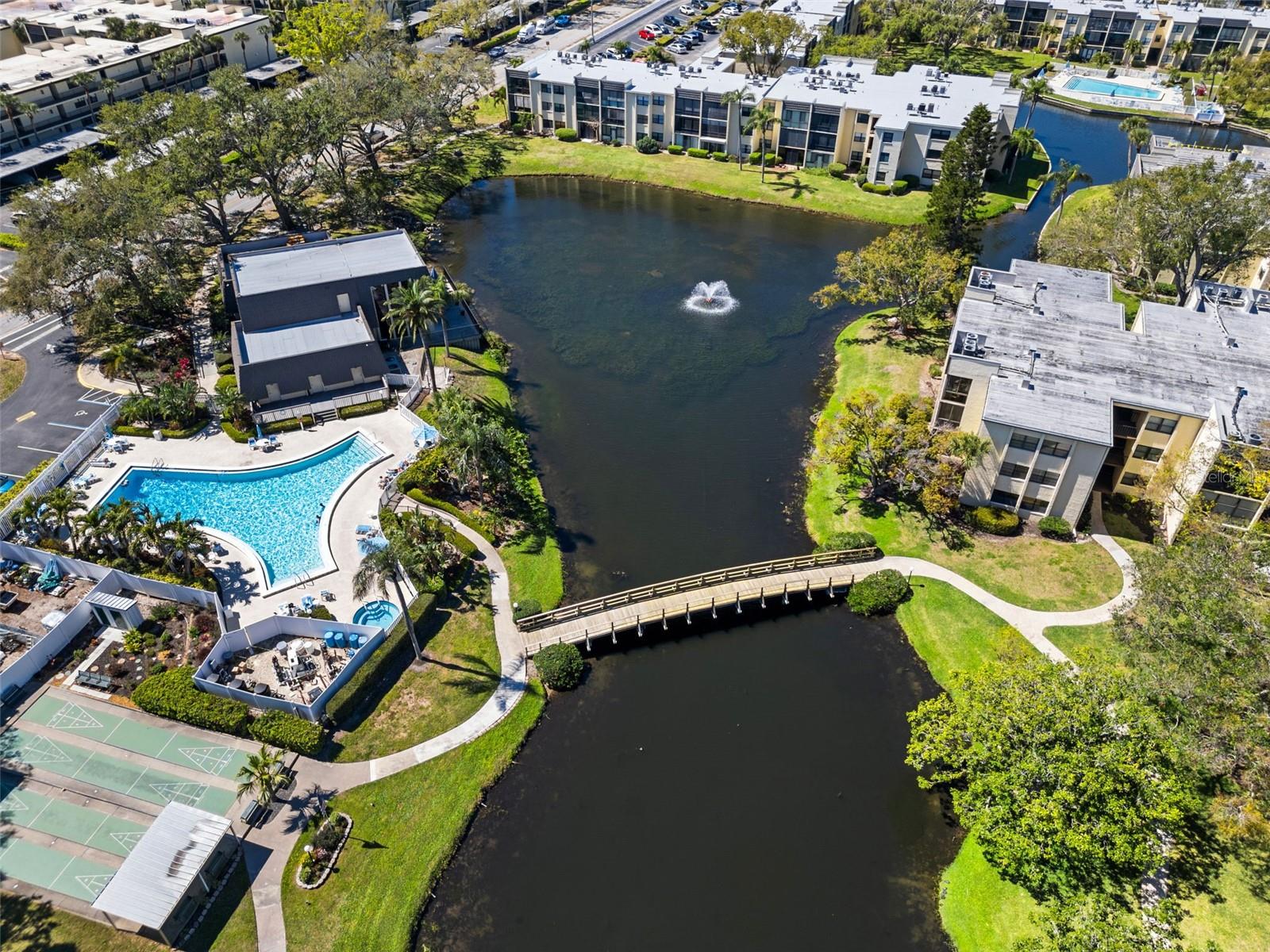 LAKEVIEW OF LARGO - Residential Lease