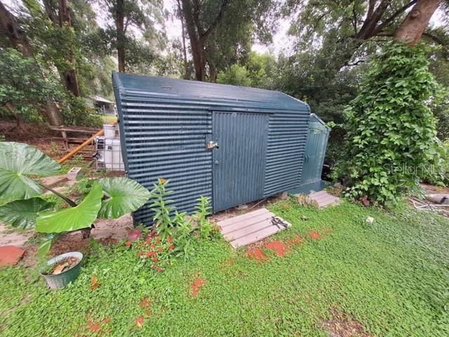 WOODS & LAKES - Residential