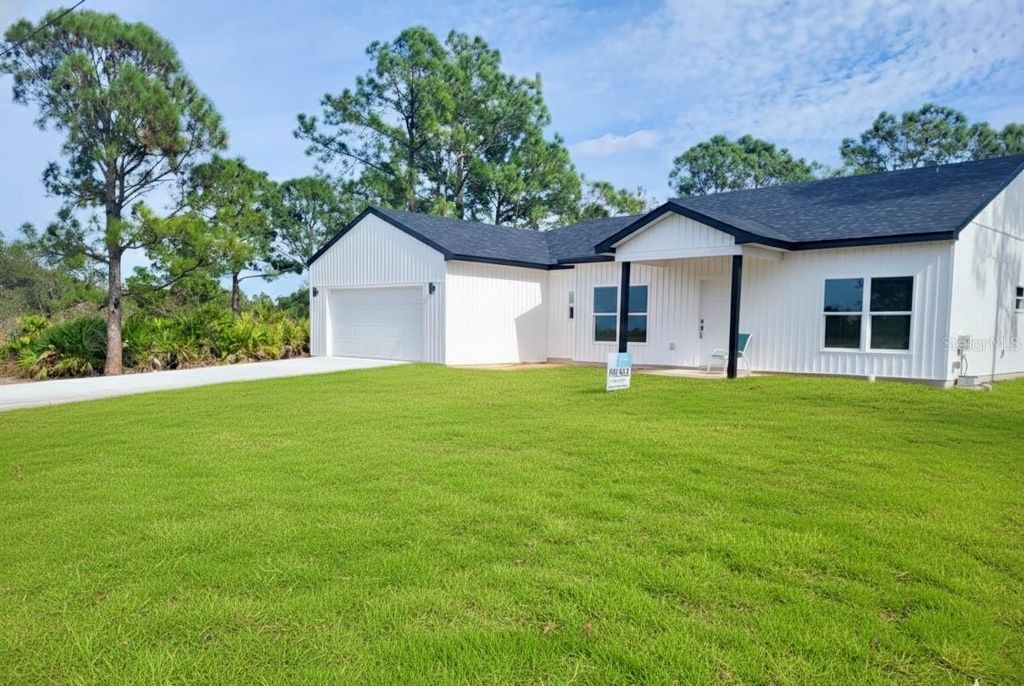 Photo of 660 Seneca Drive NW, Lake Placid, FL 33852 (MLS # S5141851)