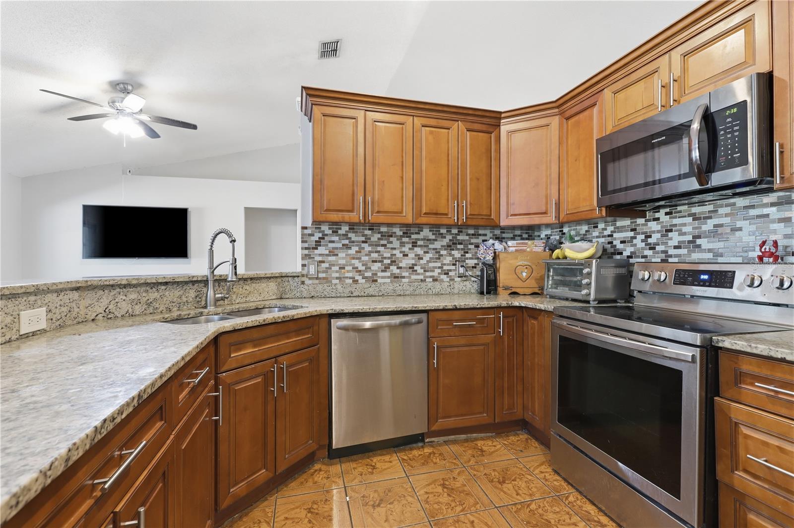 DELTONA LAKES UNIT 20 - Residential