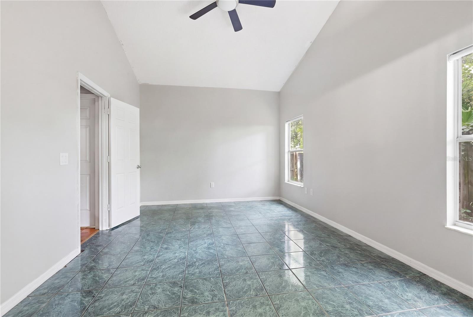 DELTONA LAKES UNIT 20 - Residential