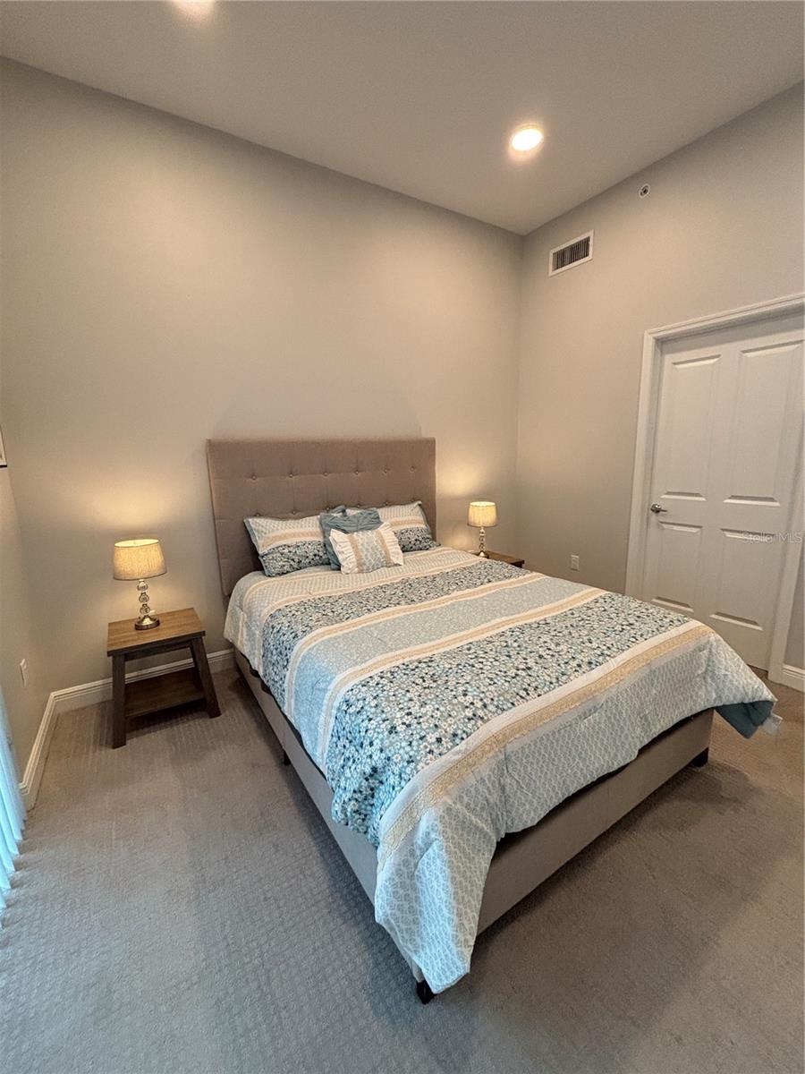 1500 STATE STREET - Residential