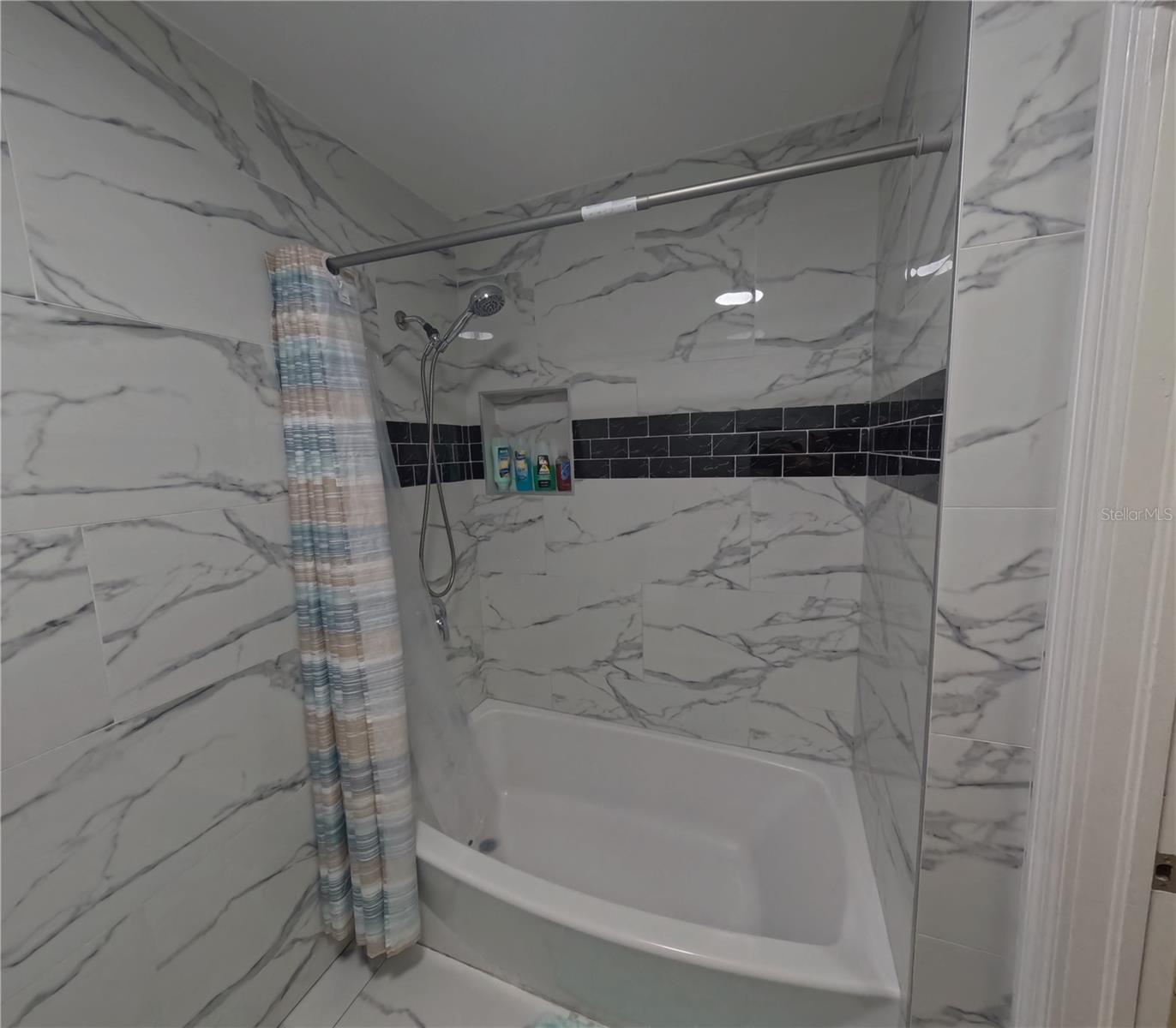 SULPHUR HILL - Residential