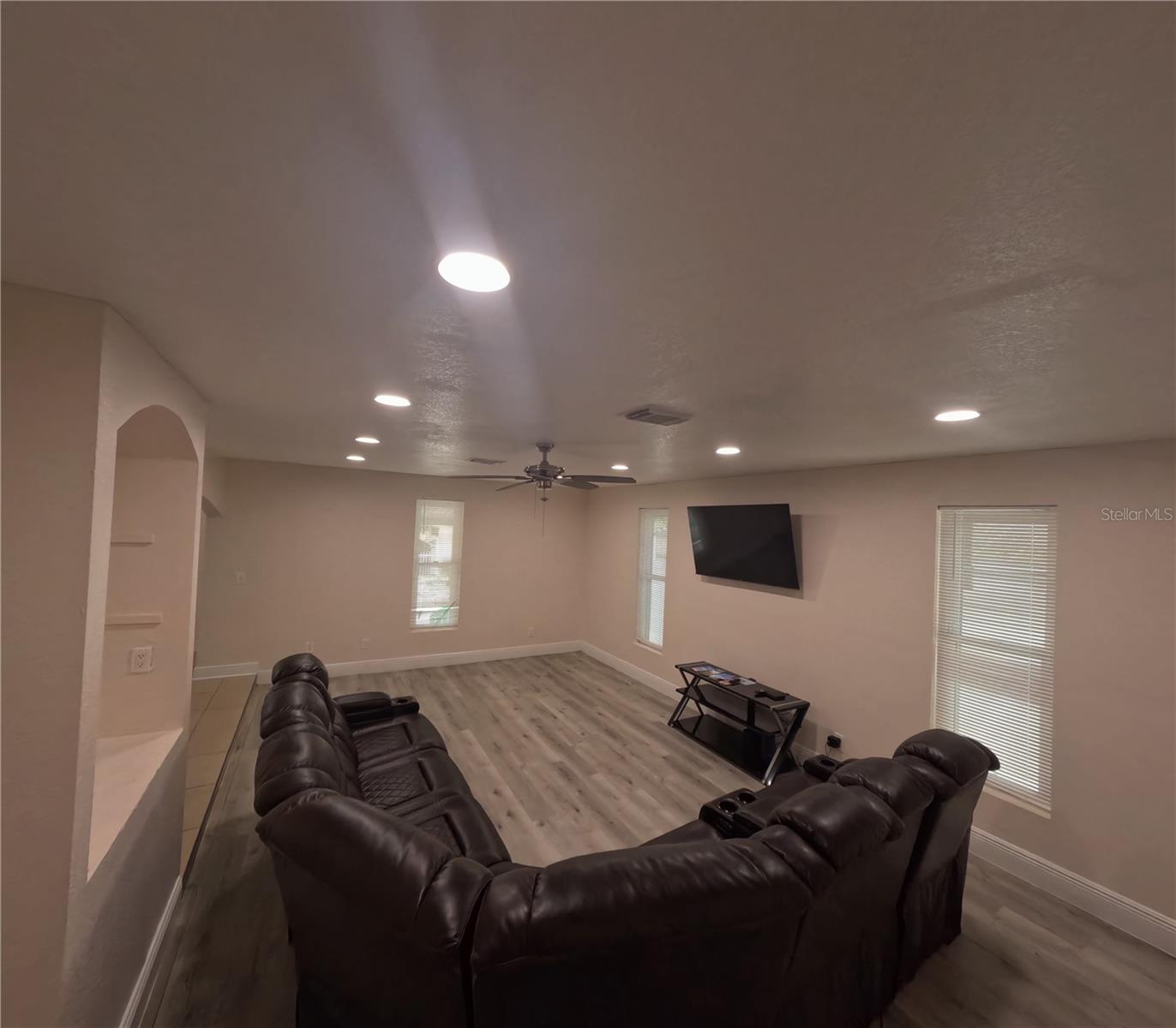 SULPHUR HILL - Residential