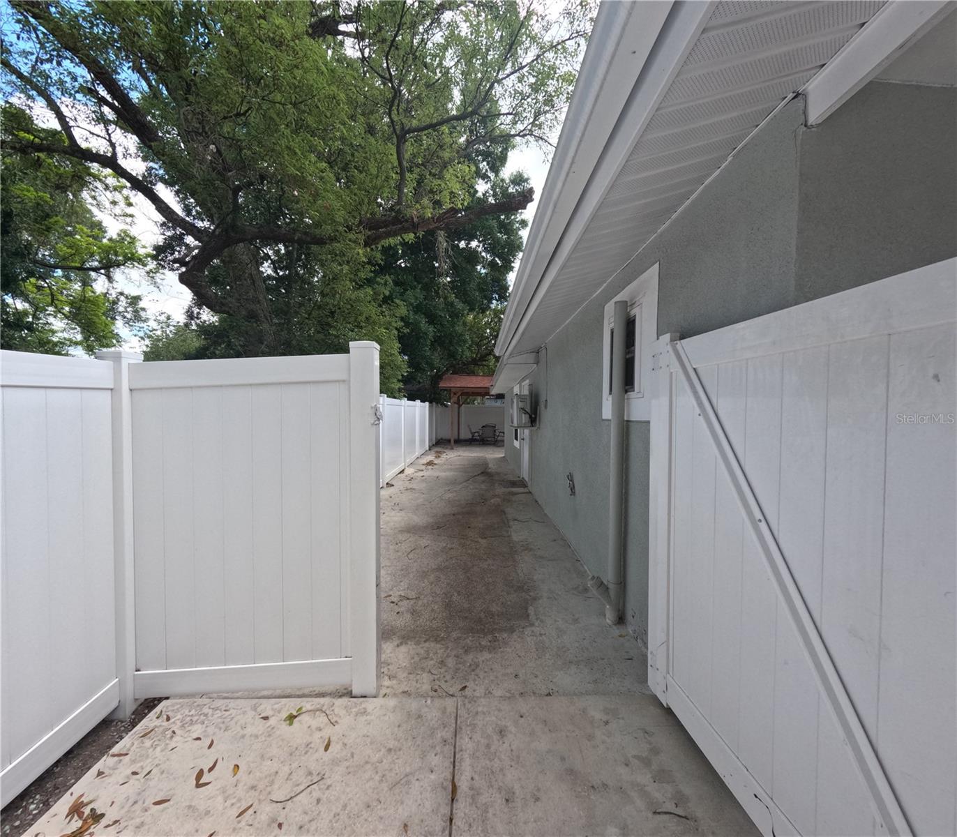 SULPHUR HILL - Residential