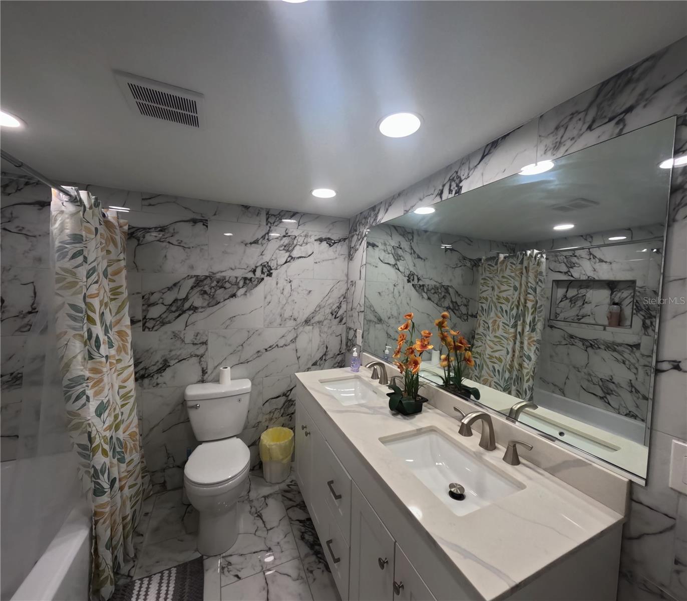 SULPHUR HILL - Residential