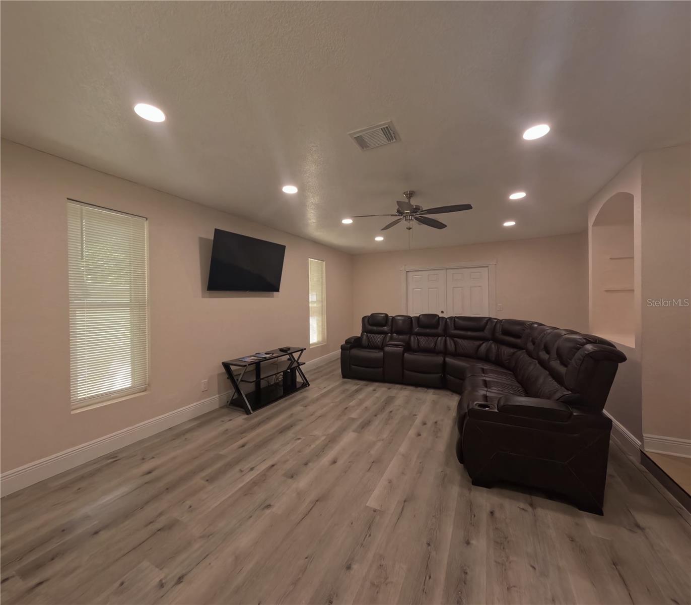 SULPHUR HILL - Residential