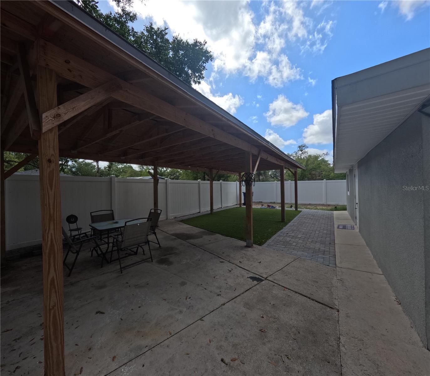 SULPHUR HILL - Residential