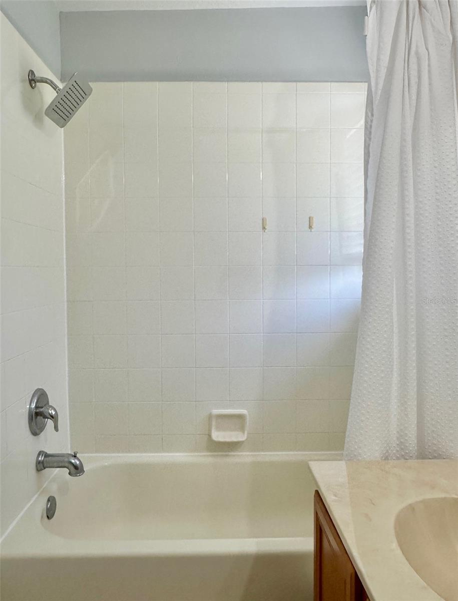 LIVE OAK PRESERVE PH 1E VILLAGE - Residential Lease