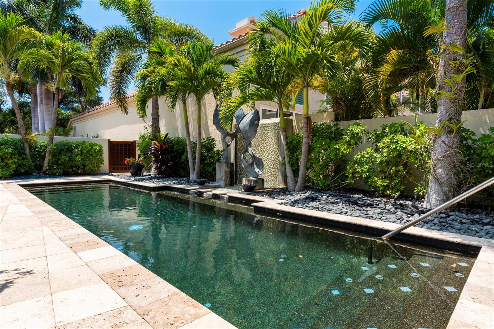 WESTON POINTE - Residential