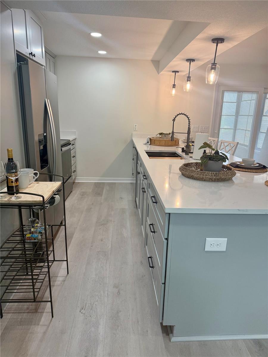 MADEIRA BEACH YACHT CLUB CONDO - Residential