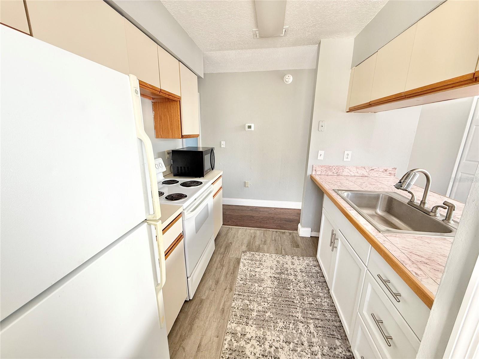 VILLAS AT SHADOW BAY THE - Residential