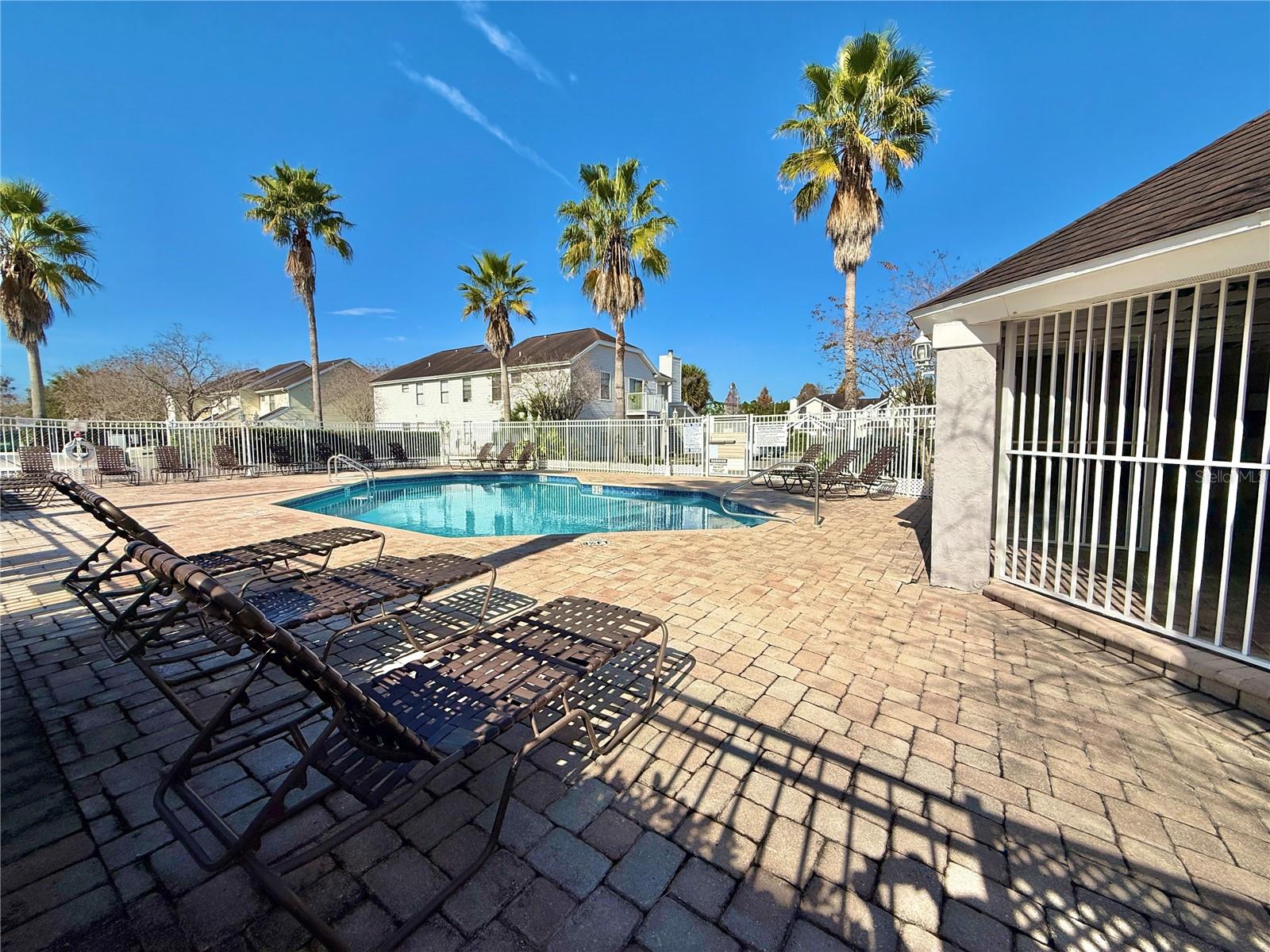 VILLAS AT SHADOW BAY THE - Residential