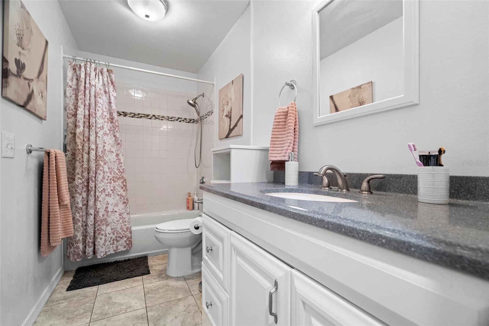 BLOOMINGDALE SEC H UNIT 03 - Residential