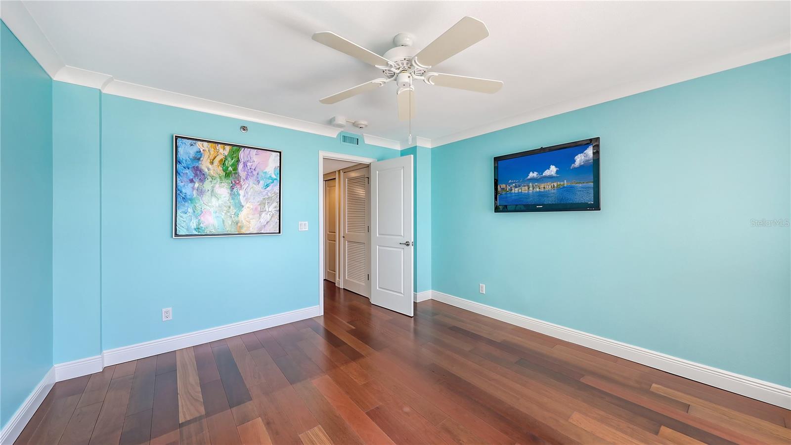 BEACHES OF LONGBOAT KEY PH-1 - Residential