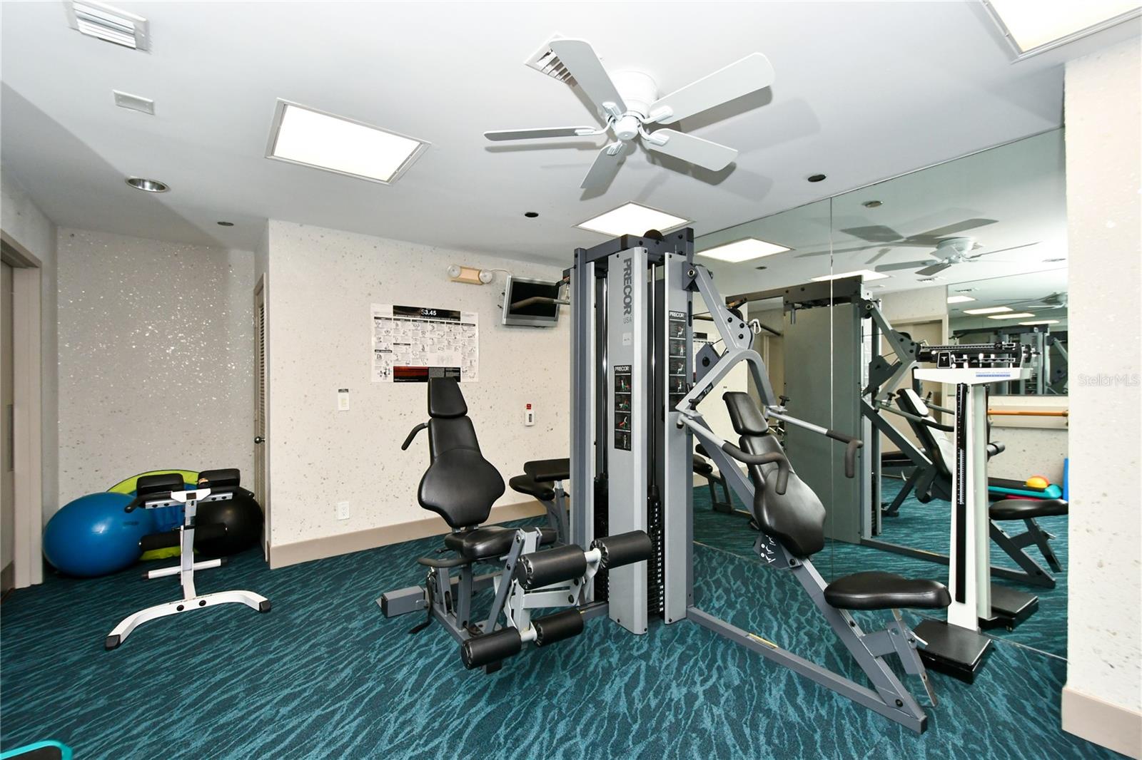 BEACHES OF LONGBOAT KEY PH-1 - Residential