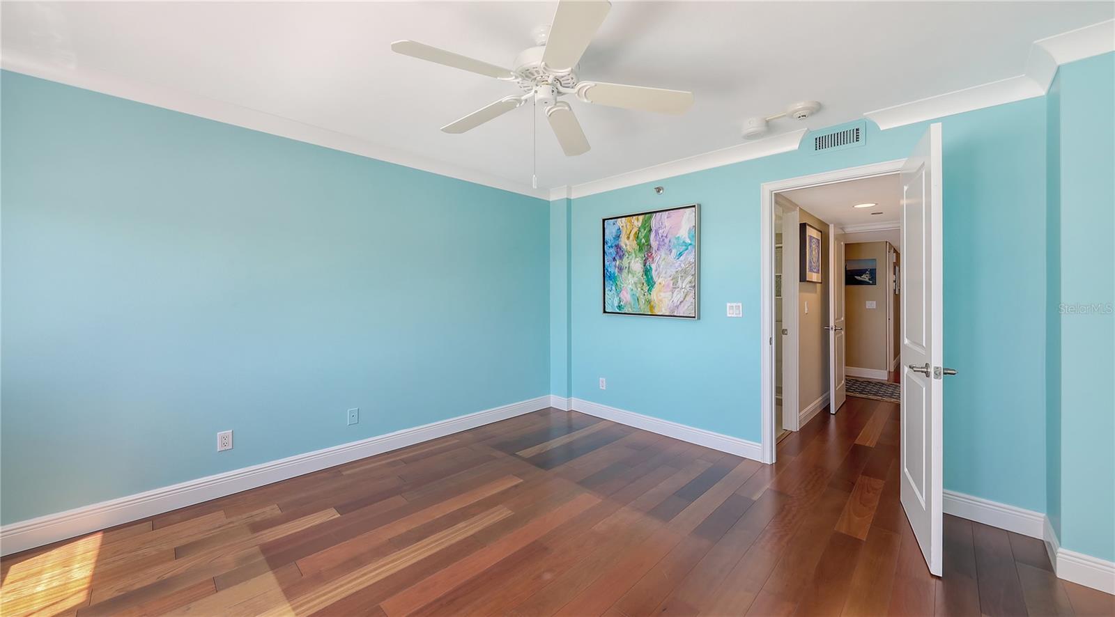 BEACHES OF LONGBOAT KEY PH-1 - Residential