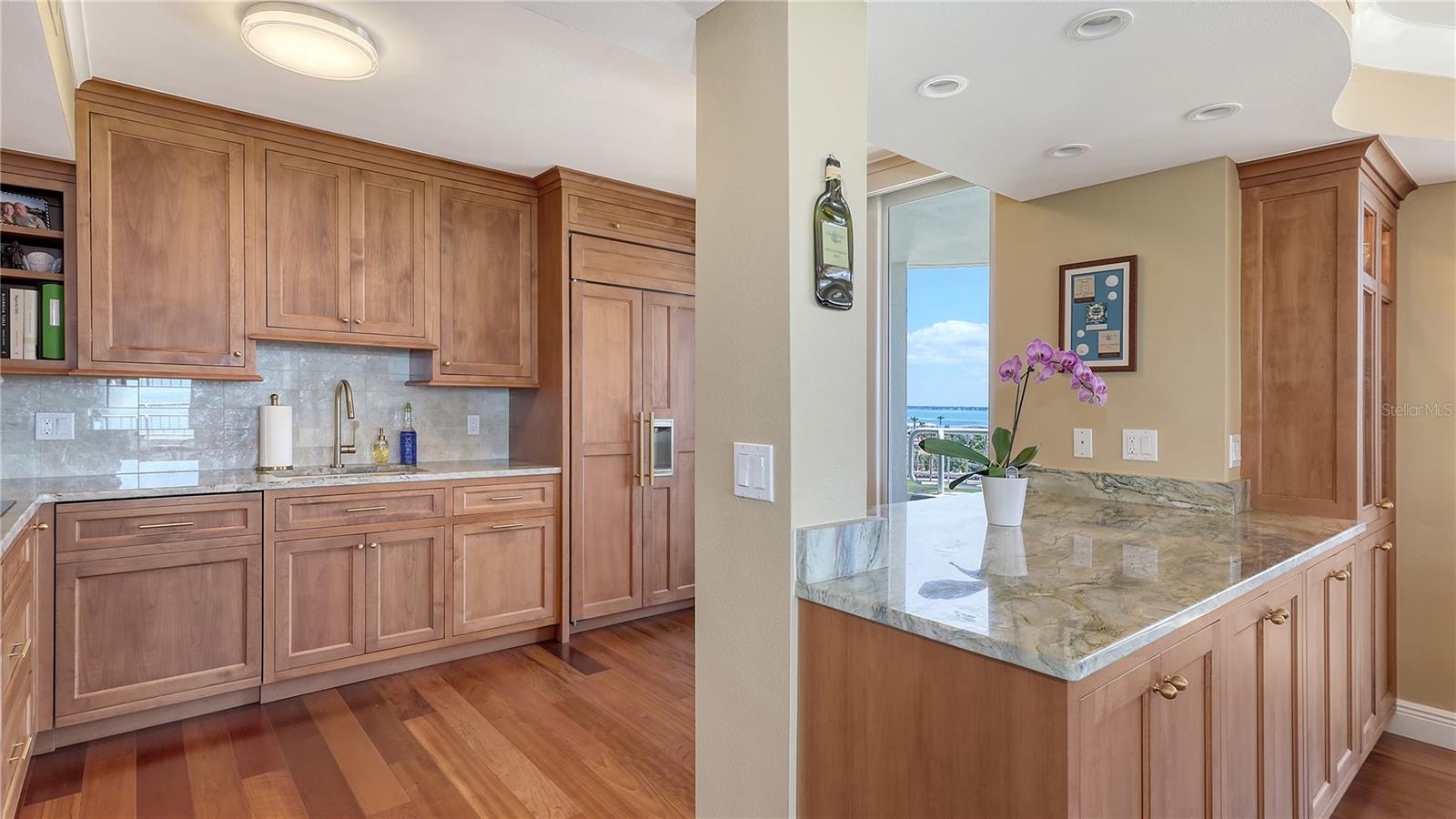 BEACHES OF LONGBOAT KEY PH-1 - Residential