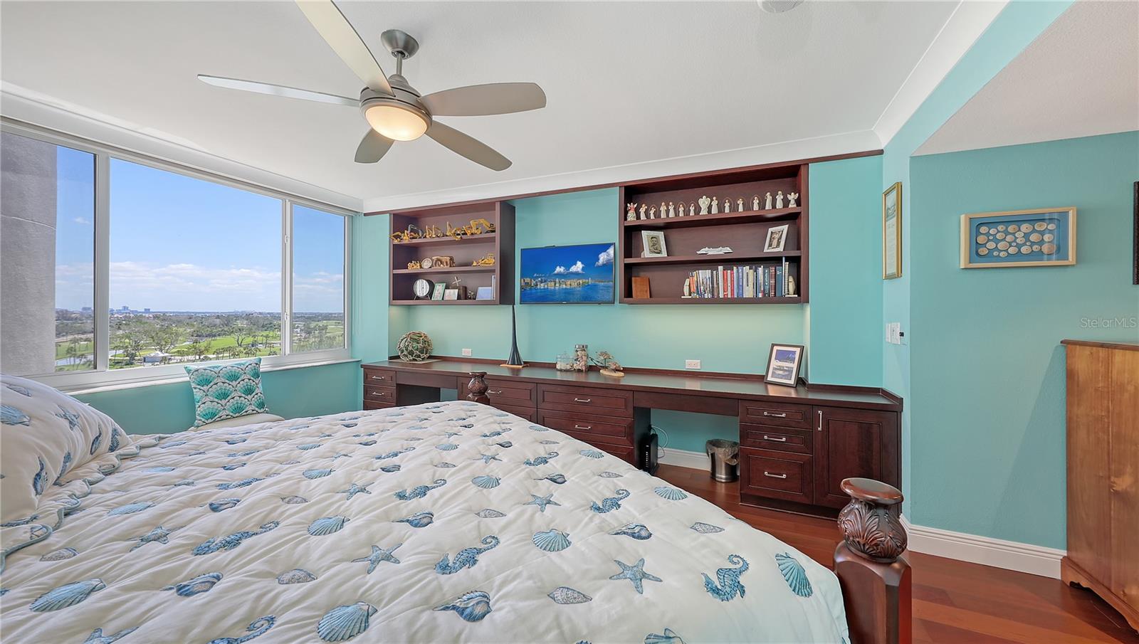 BEACHES OF LONGBOAT KEY PH-1 - Residential