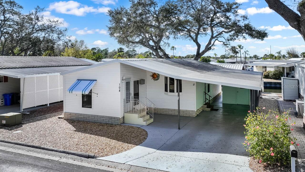 108 N SAINT GEORGE CIRCLE