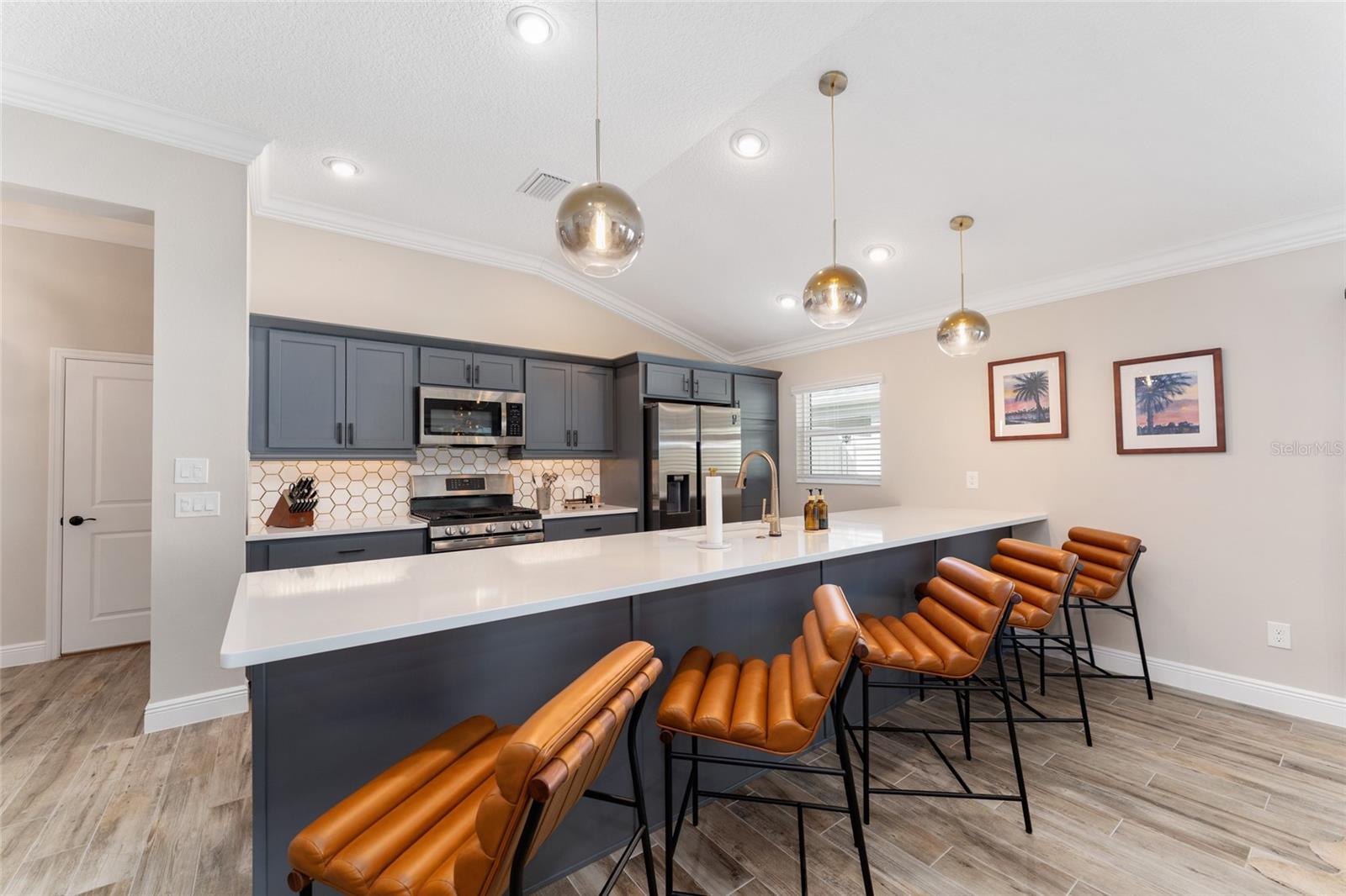 VILLAGES/SOUTHERN OAKS UN 76 - Residential