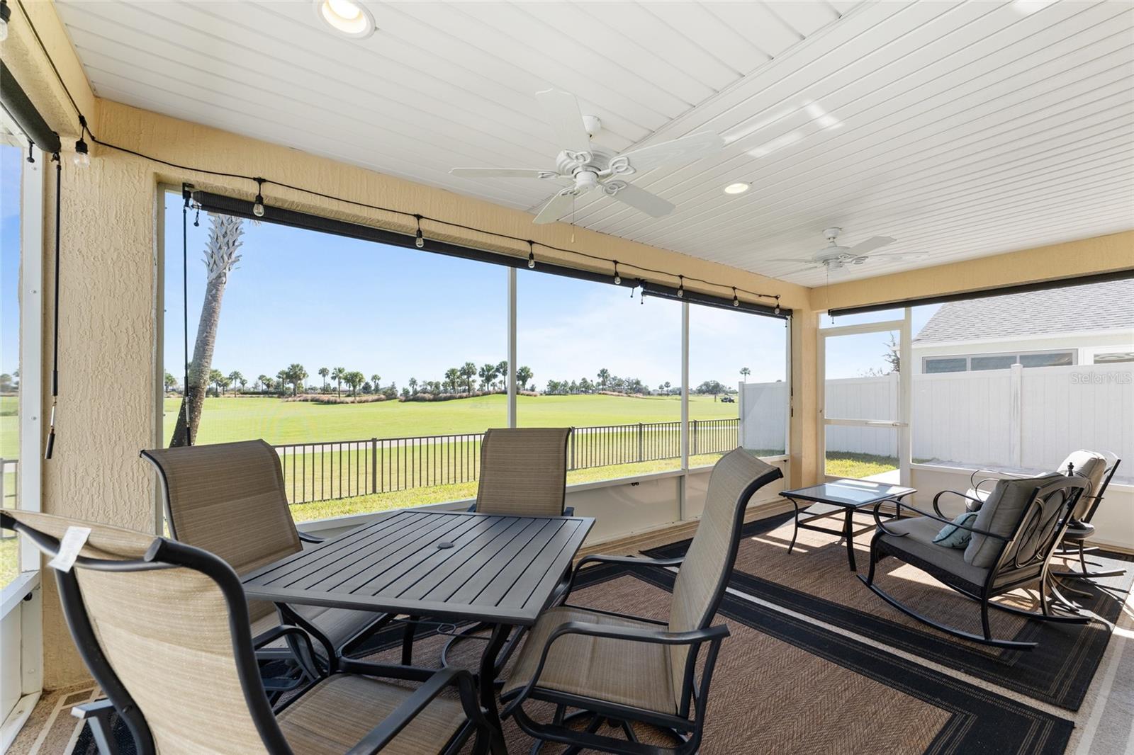 VILLAGES/SOUTHERN OAKS UN 76 - Residential