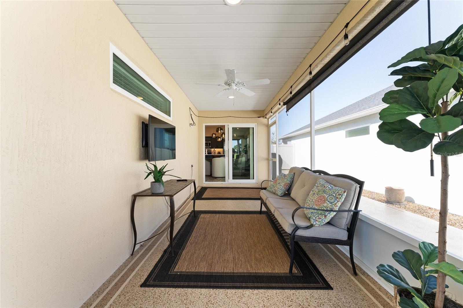 VILLAGES/SOUTHERN OAKS UN 76 - Residential