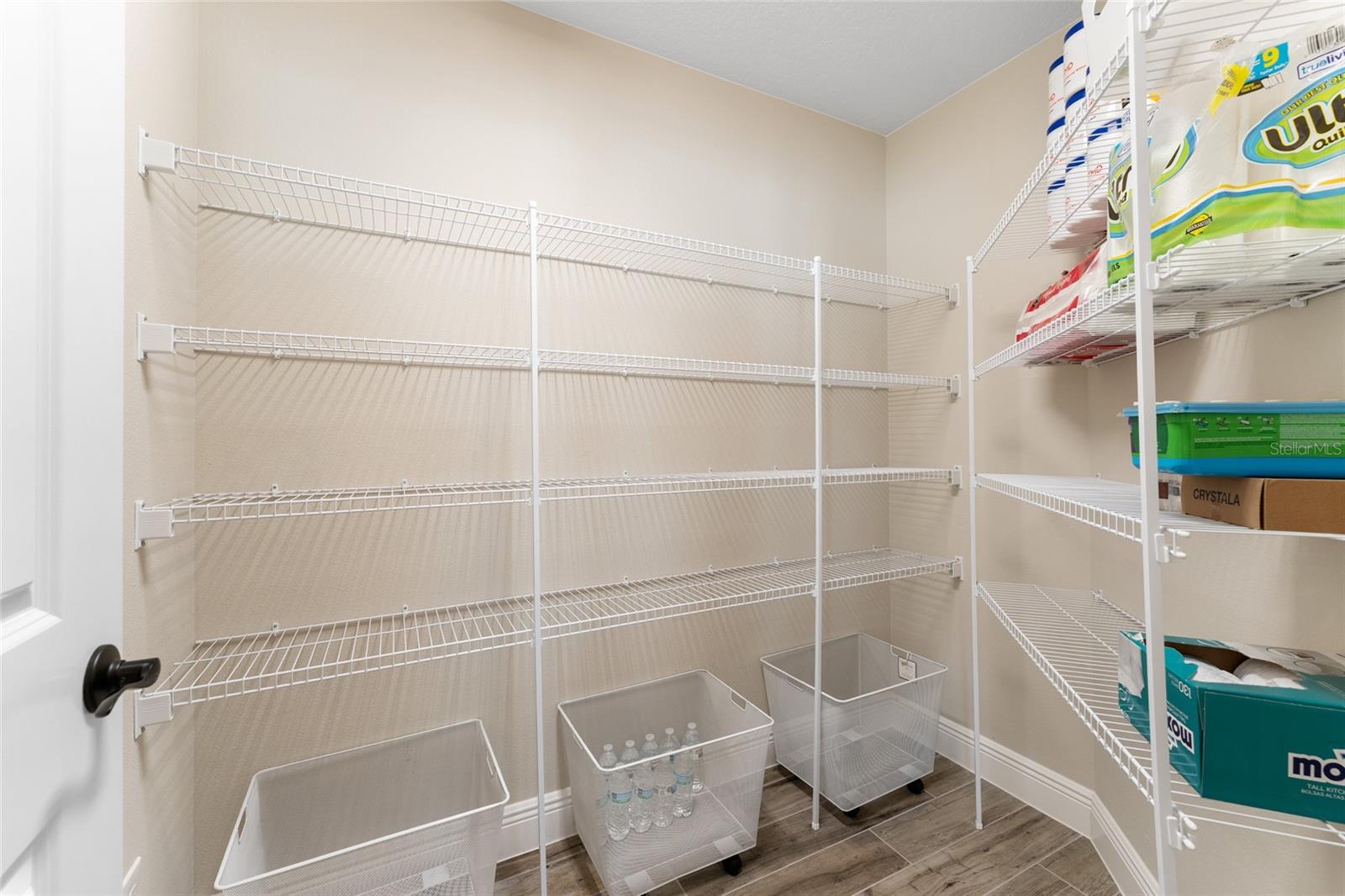 VILLAGES/SOUTHERN OAKS UN 76 - Residential