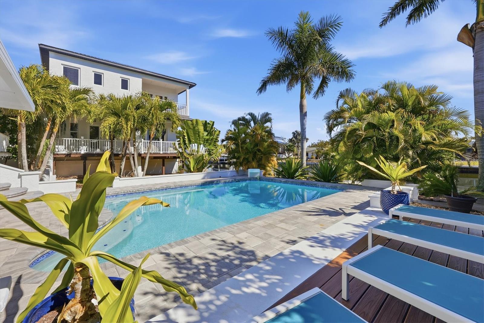 217 BANGSBERG ROAD SE