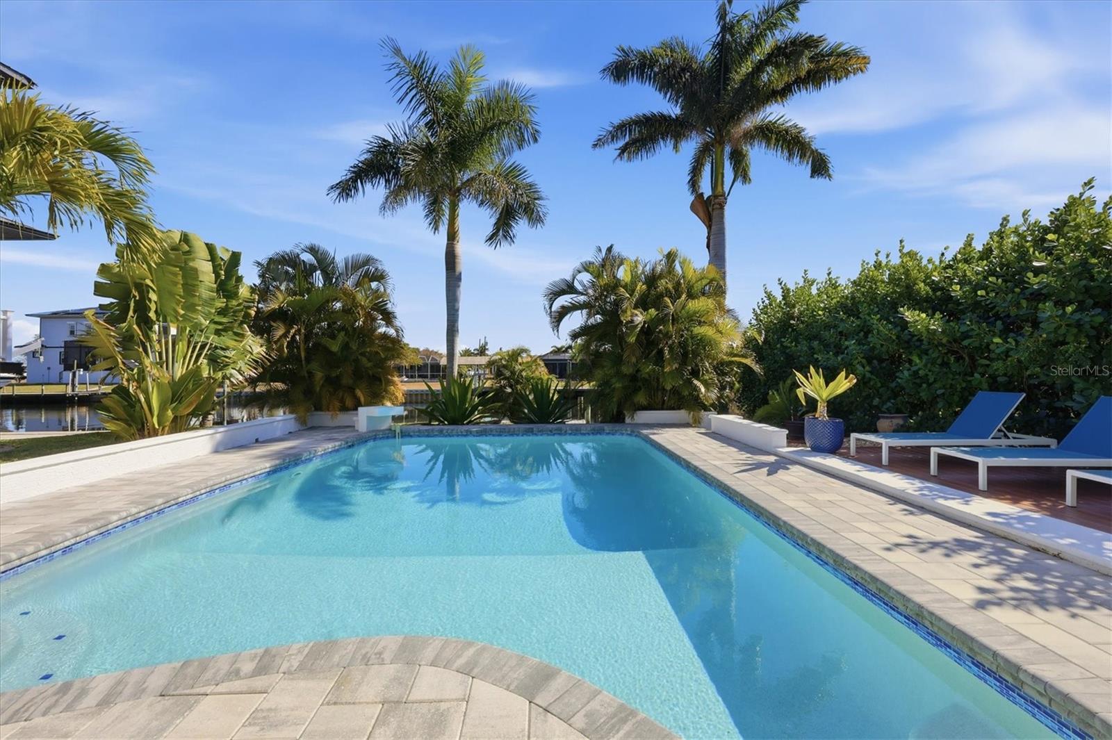 217 BANGSBERG ROAD SE