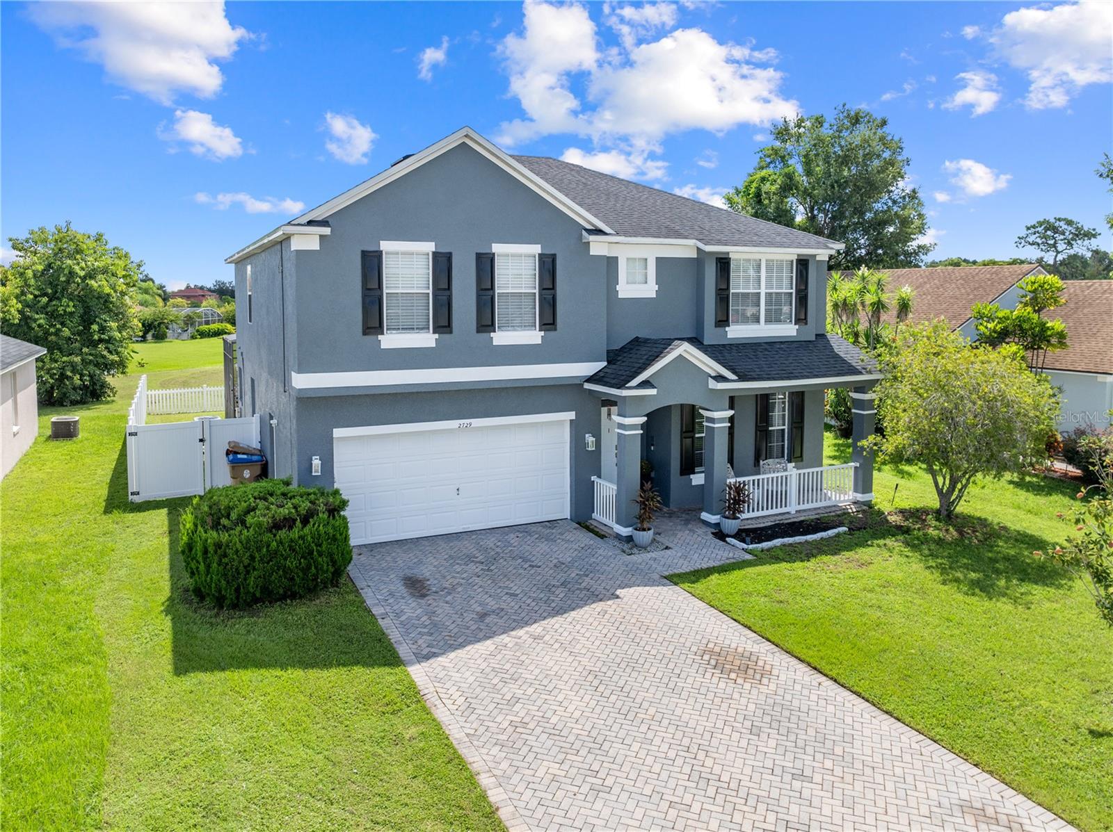 2729 EAGLE GLEN CIRCLE