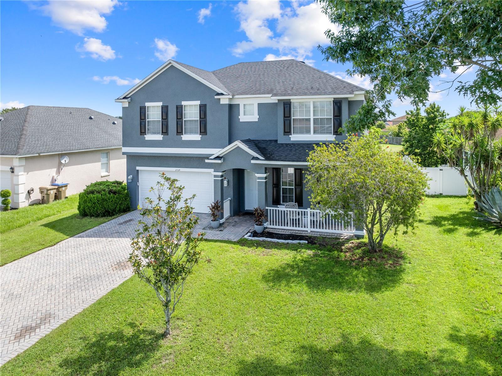 2729 EAGLE GLEN CIRCLE