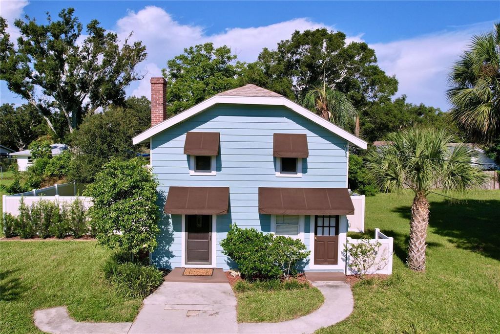 Photo of 363 14th Street NW, Largo, FL 33770 (MLS # TB8421096)