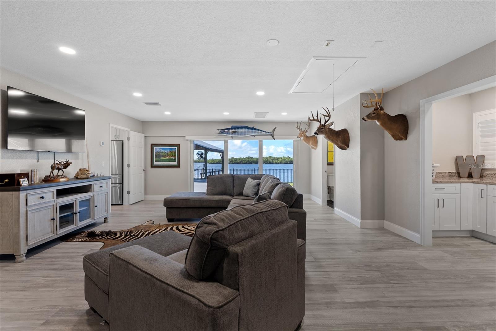 SHELL POINT SUB - Residential