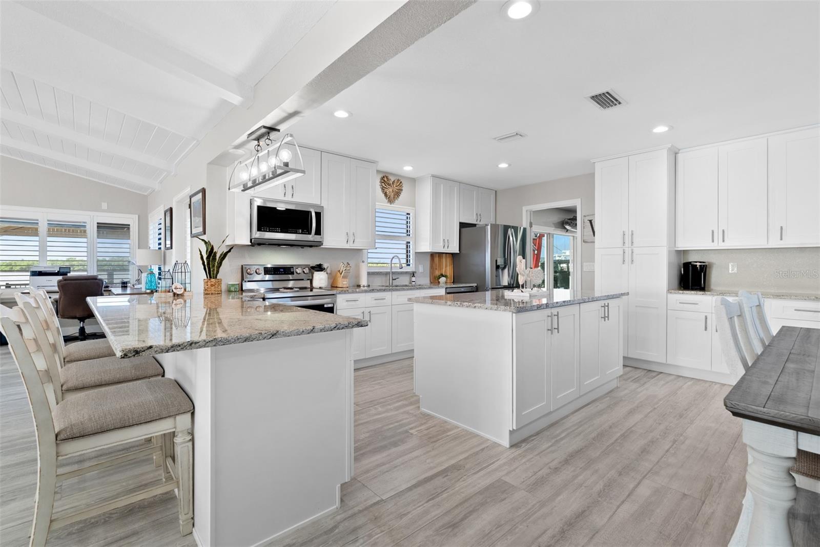 SHELL POINT SUB - Residential