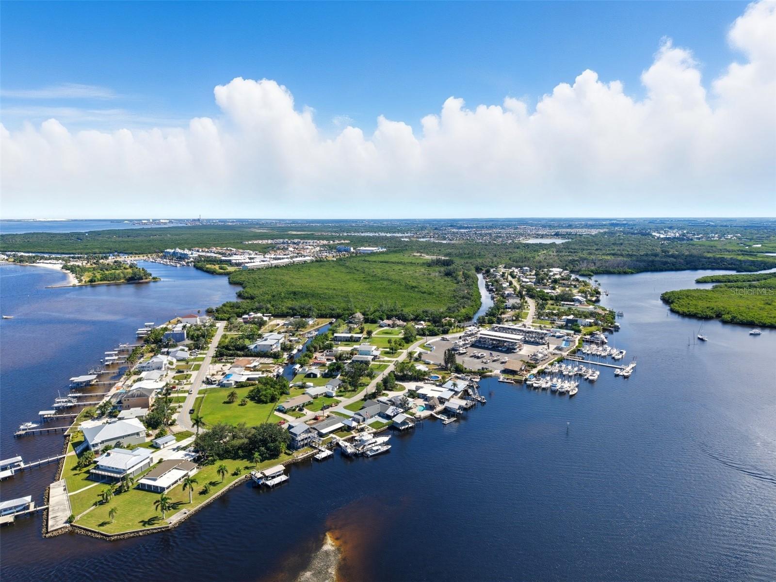 SHELL POINT SUB - Residential