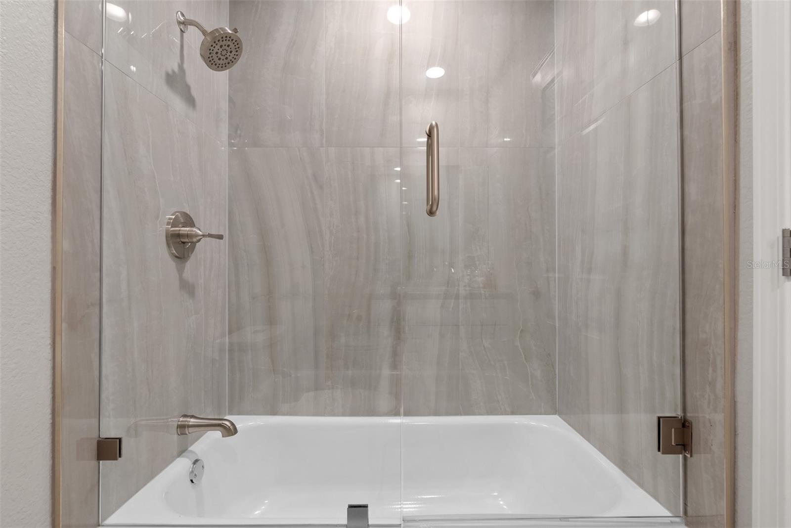 SHELL POINT SUB - Residential