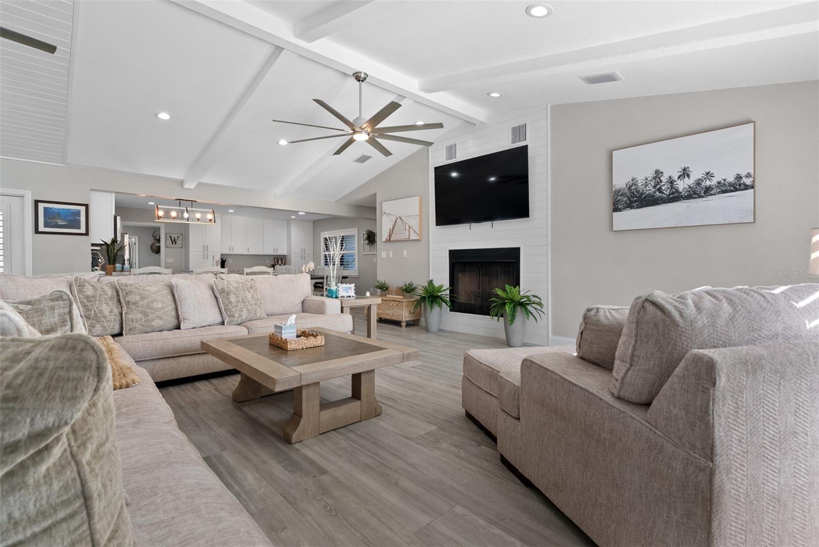 SHELL POINT SUB - Residential