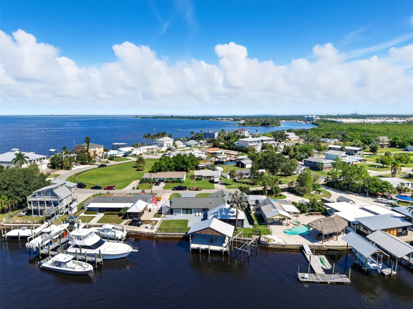 SHELL POINT SUB - Residential