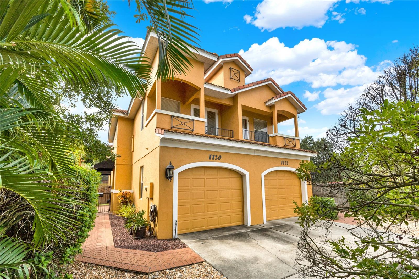 SEVILLE PARK - Residential Lease