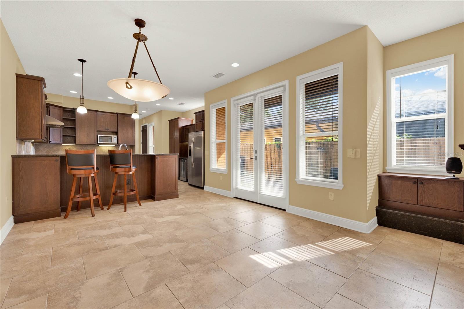 SEVILLE PARK - Residential Lease