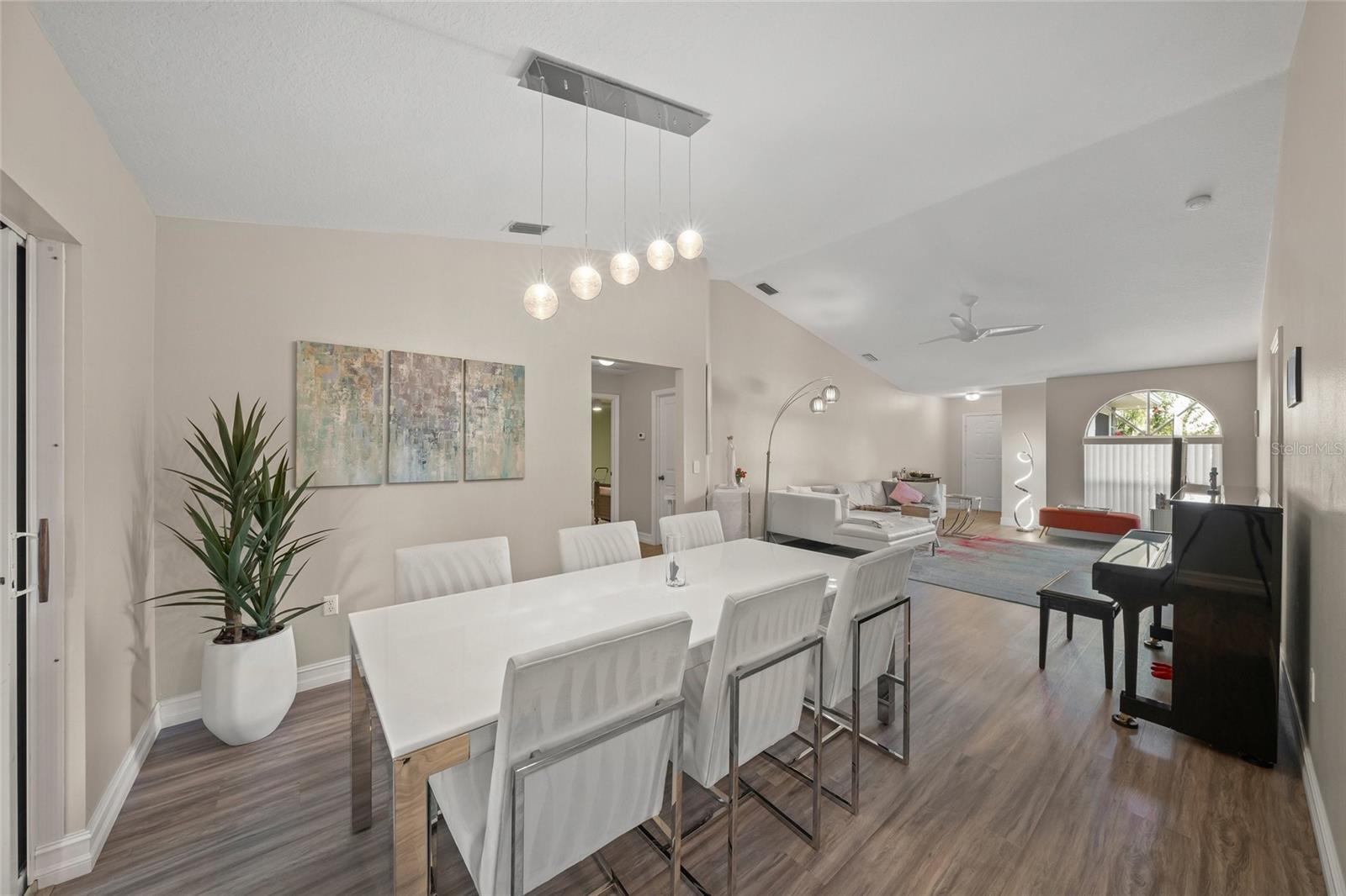 ASHWOOD - Residential