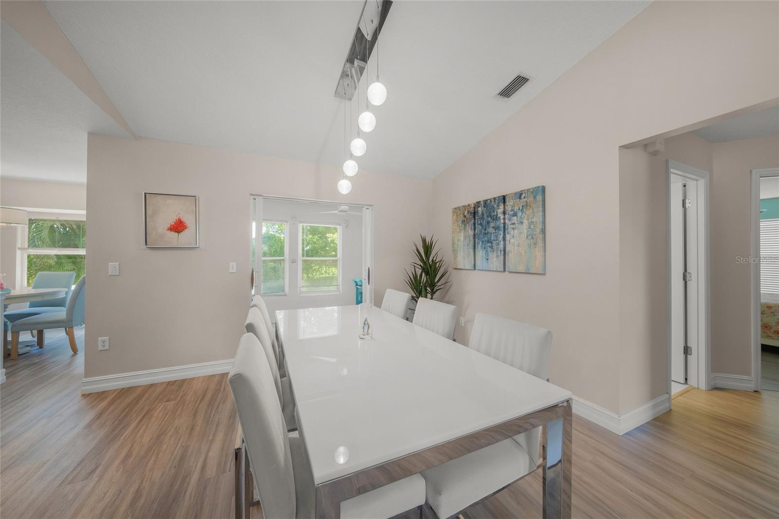 ASHWOOD - Residential