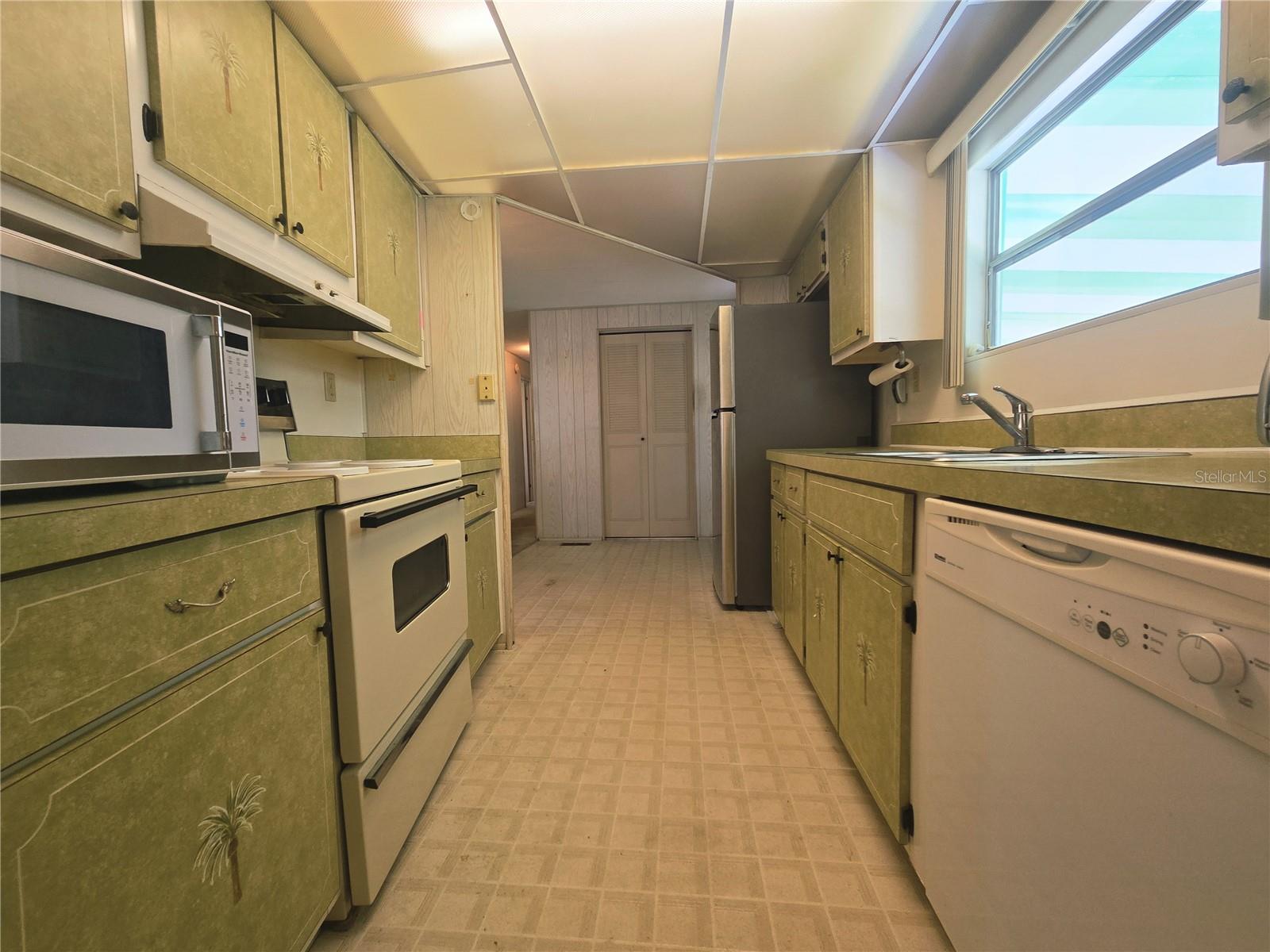 STONEHEDGE ON THE HILL M/H PARK CO-OP UNREC - Residential