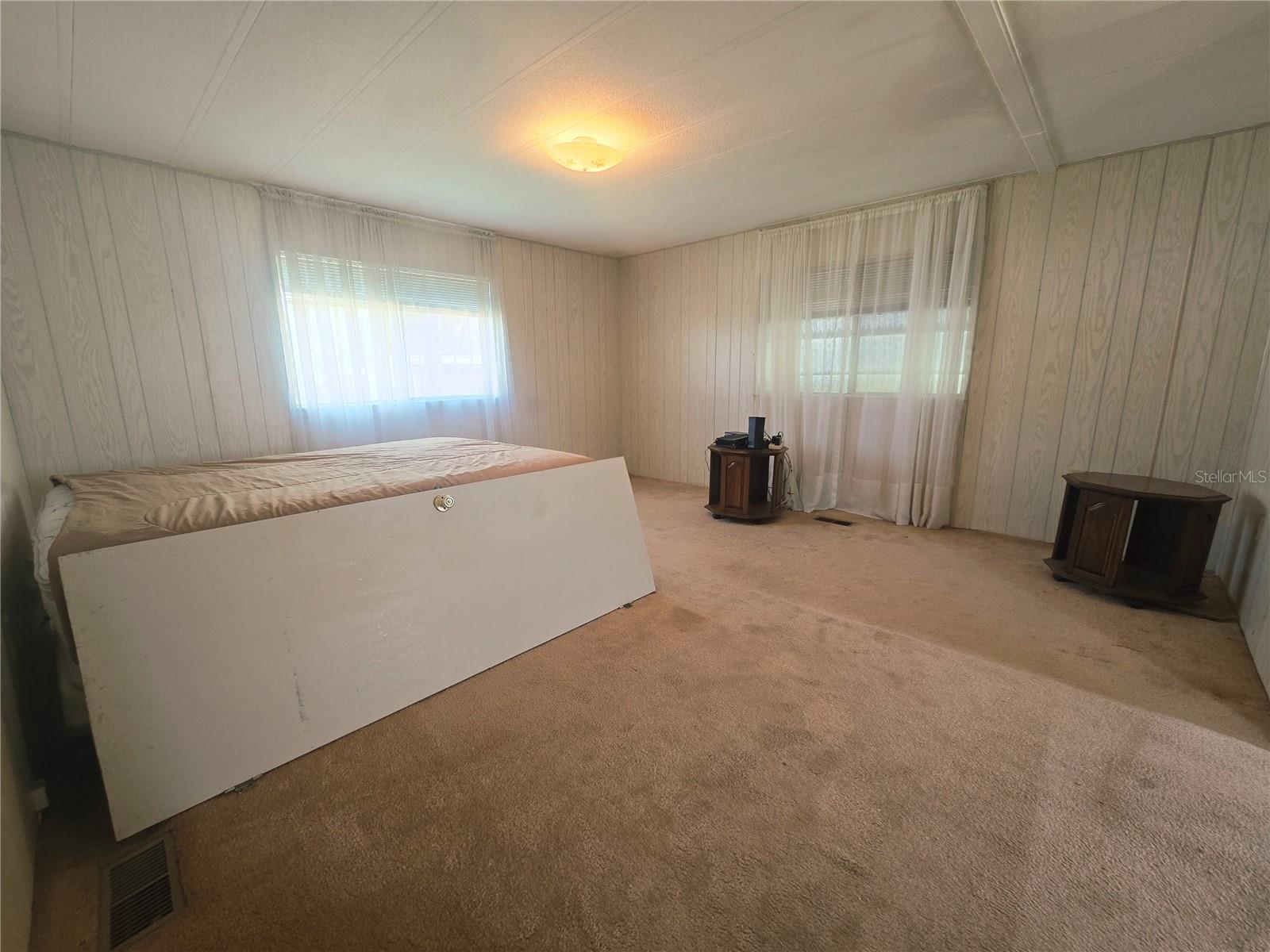 STONEHEDGE ON THE HILL M/H PARK CO-OP UNREC - Residential