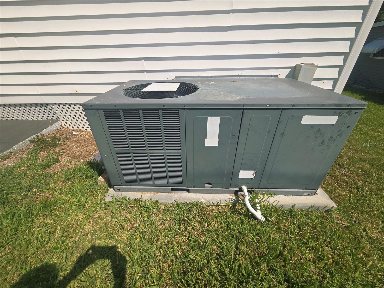 STONEHEDGE ON THE HILL M/H PARK CO-OP UNREC - Residential