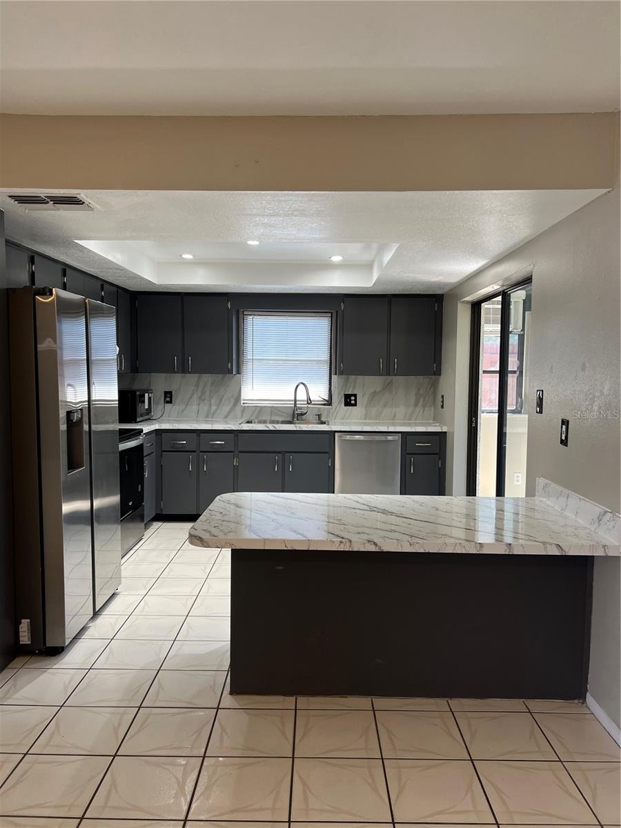 THE LAKES - Residential