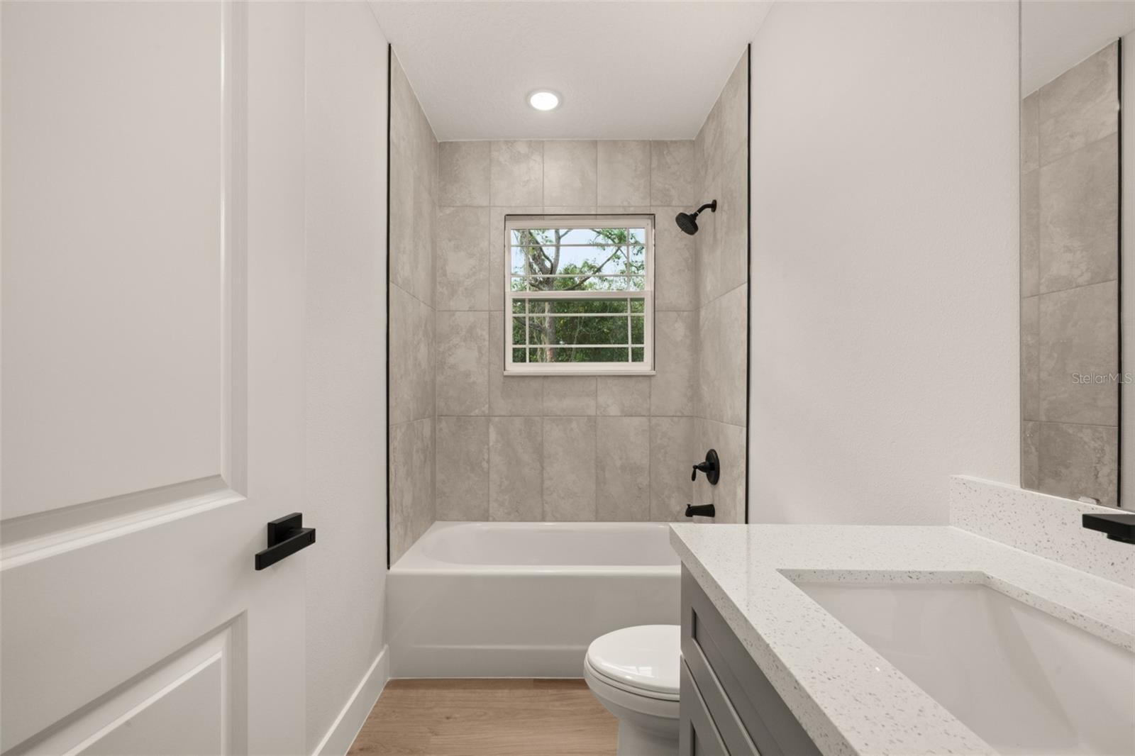 SUN N LAKE - Residential