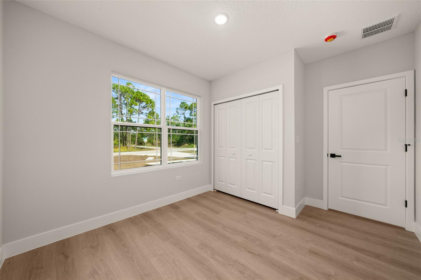 SUN N LAKE - Residential